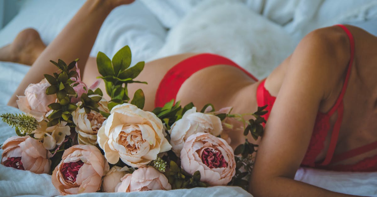 découvrez notre collection de lingerie élégante et raffinée, conçue pour sublimer votre silhouette. que ce soit pour un moment spécial ou pour le quotidien, notre sélection allie confort et sensualité, pour vous faire sentir belle et confiante.