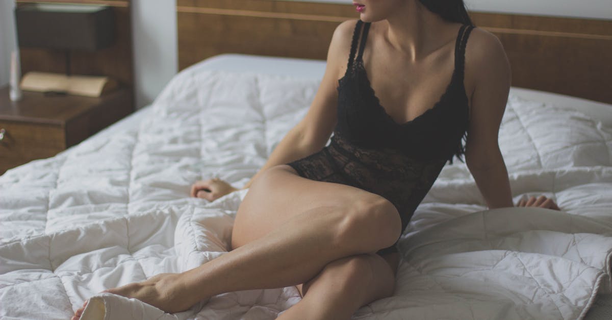 découvrez notre collection de lingerie raffinée et sexy, conçue pour mettre en valeur votre silhouette tout en offrant confort et élégance. explorez des ensembles variés pour toutes les occasions et affirmez votre sensualité avec style.
