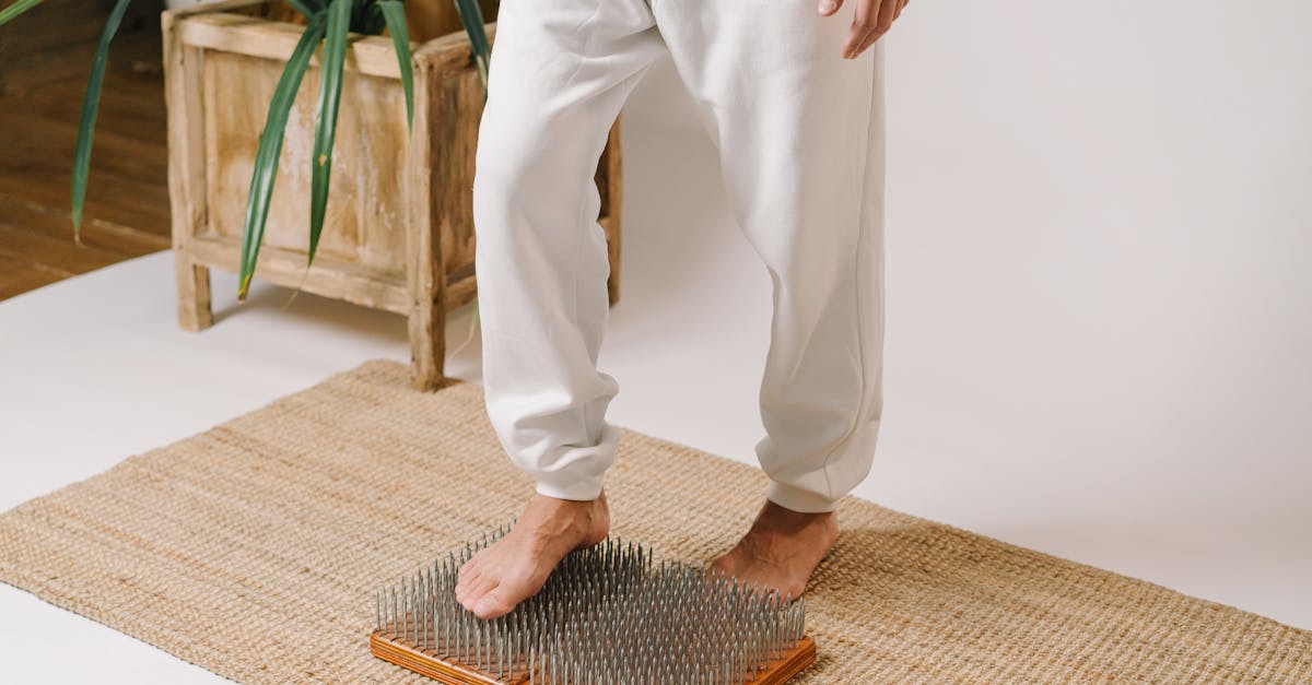 découvrez les bienfaits de l'acupression, une méthode de soins douce qui utilise des points de pression pour soulager le stress, apaiser les douleurs et favoriser le bien-être. apprenez comment cette technique millénaire peut améliorer votre santé au quotidien.