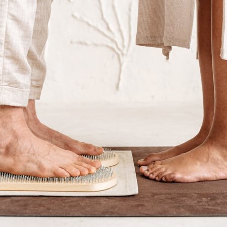 Les bienfaits du tapis d’acupression pour votre bien-être quotidien